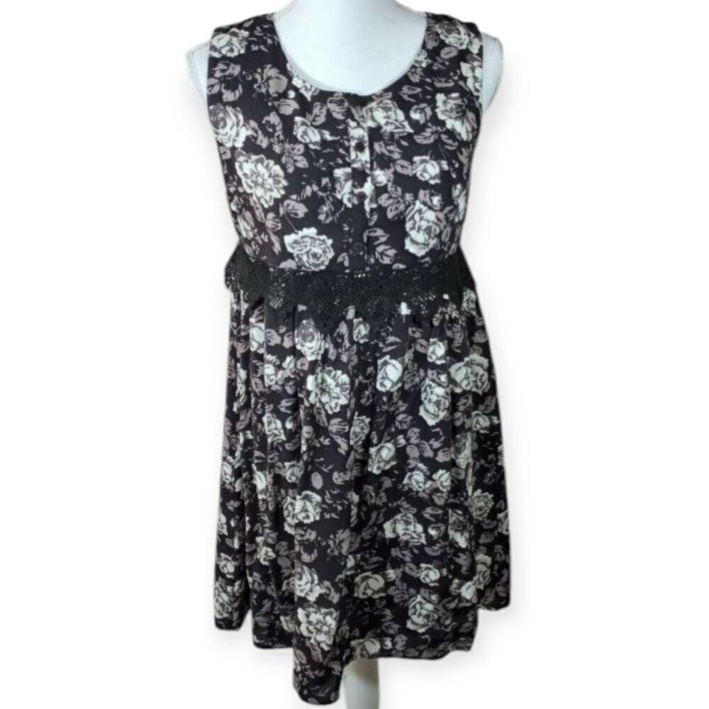 DOE & RAE BLACK, GRAY & WHITE FLORAL DRESS SZ.L NWT.